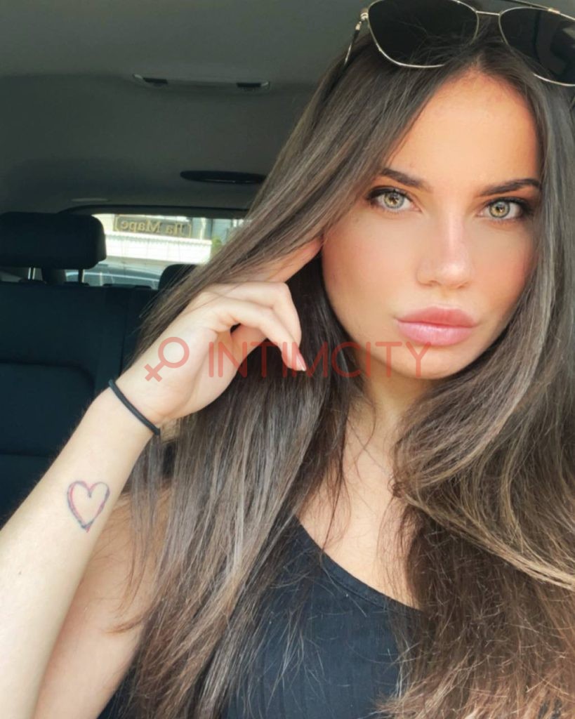 Эскортница Виолетта интимсити