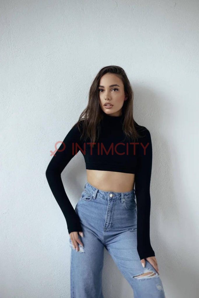 Индивидуалка Адриана Интимсити