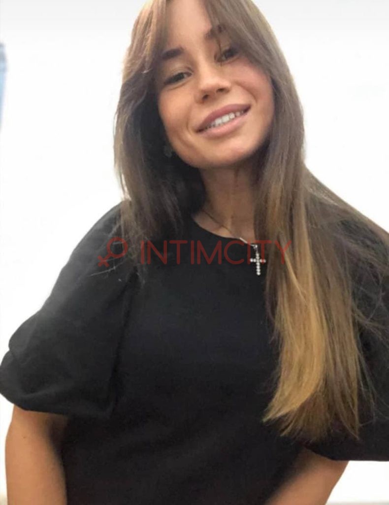 Эскортница Лейсан Intimcity