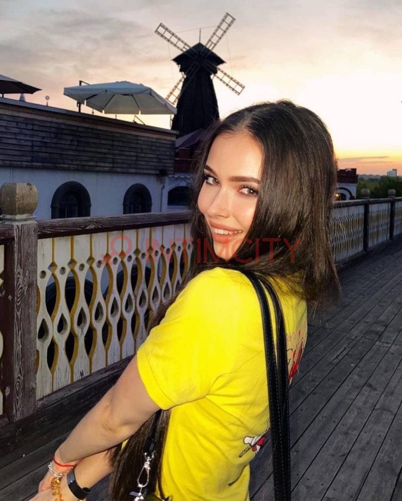 Эскортница Сабрина Интимсити