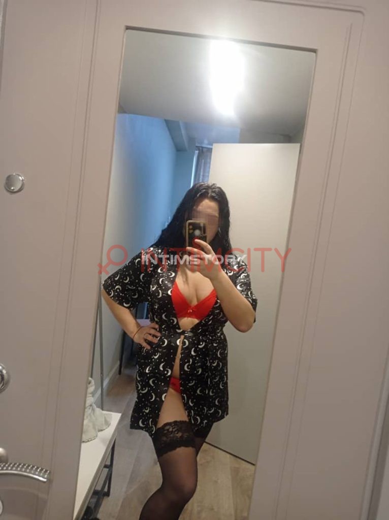Элитная проститутка Яна IntimCity