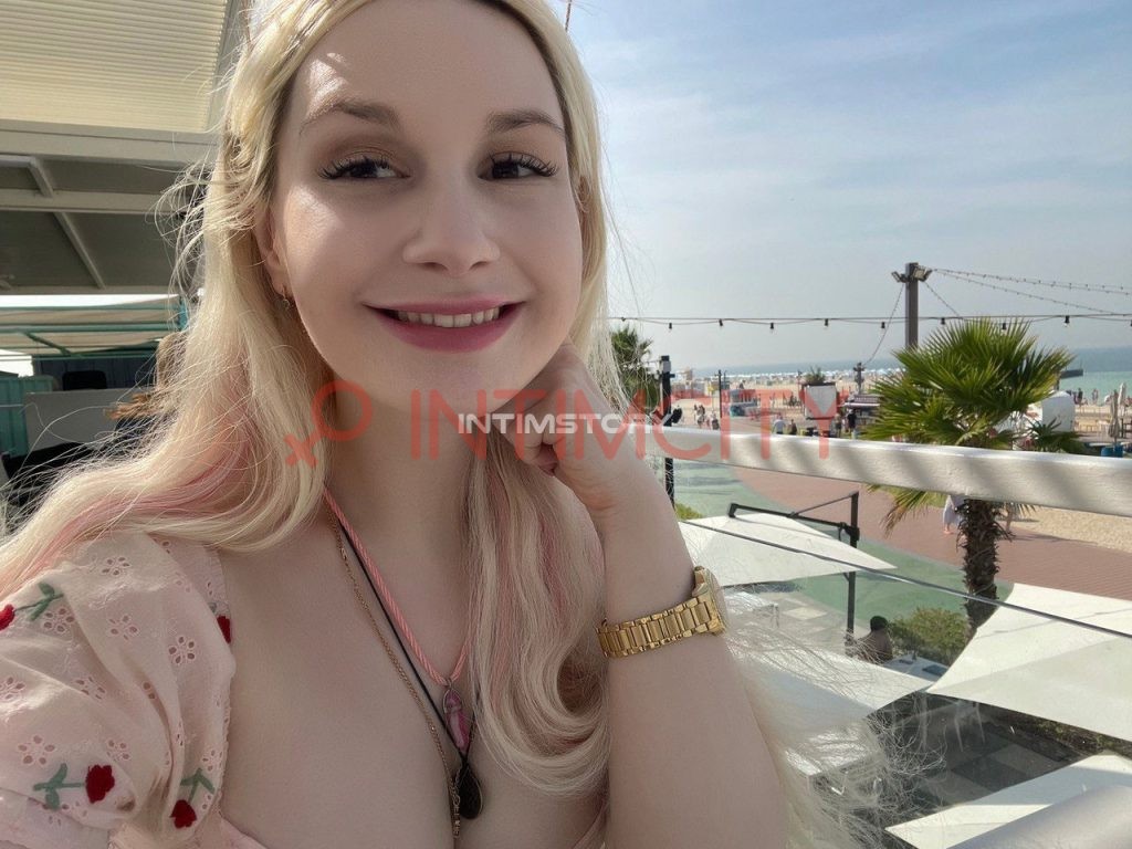 Элитная проститутка Евушка Интимсити