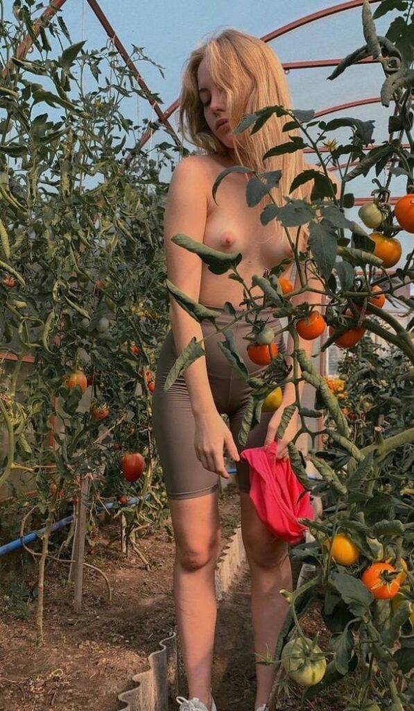 Элитная проститутка Анюта IntimCity