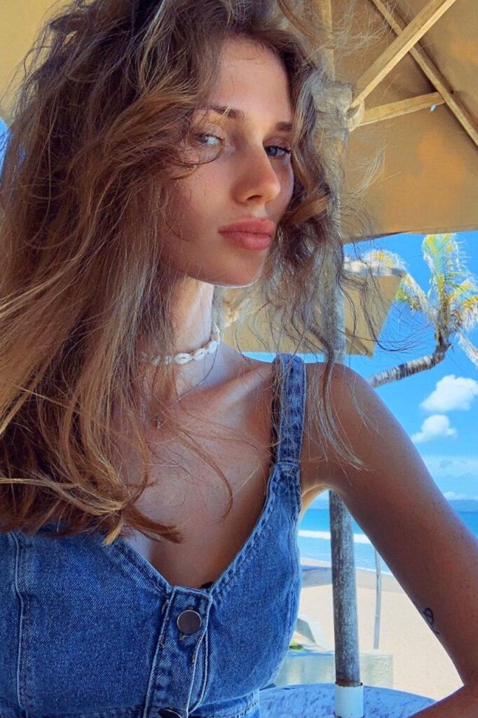 Элитная проститутка Лия IntimCity