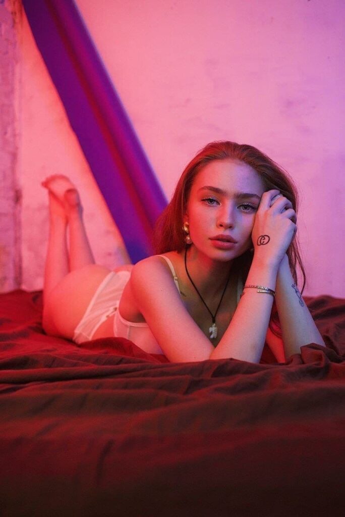 Путана Юлька IntimCity