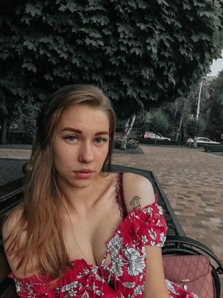 Индивидуалка Алиса IntimCity