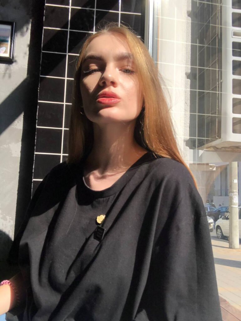 Шлюха Лена Интимсити