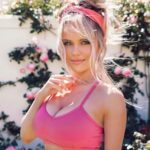 Эскортница Власа IntimCity