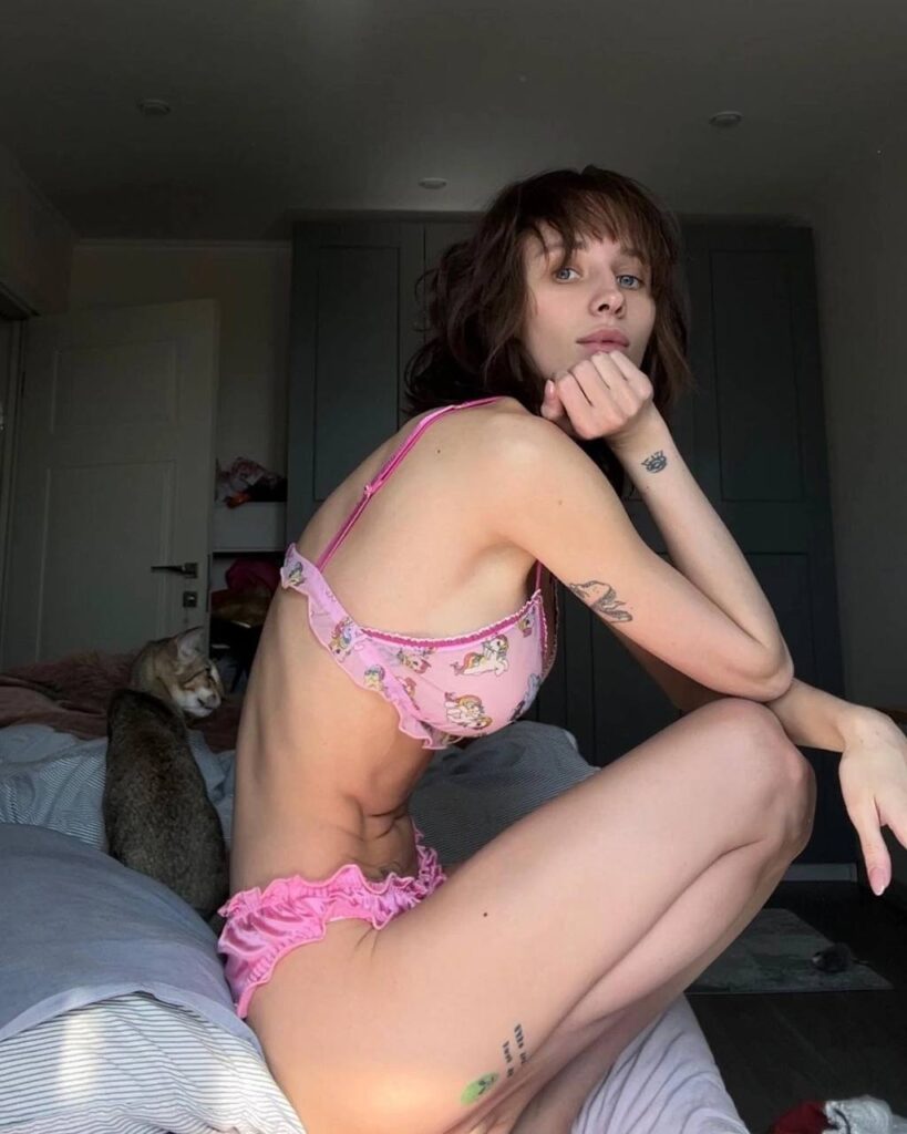 Шлюха Маня IntimCity