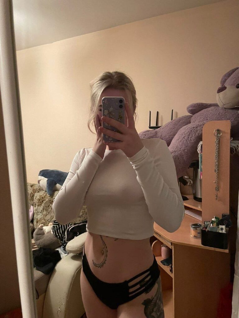 Эскортница Оксана IntimCity