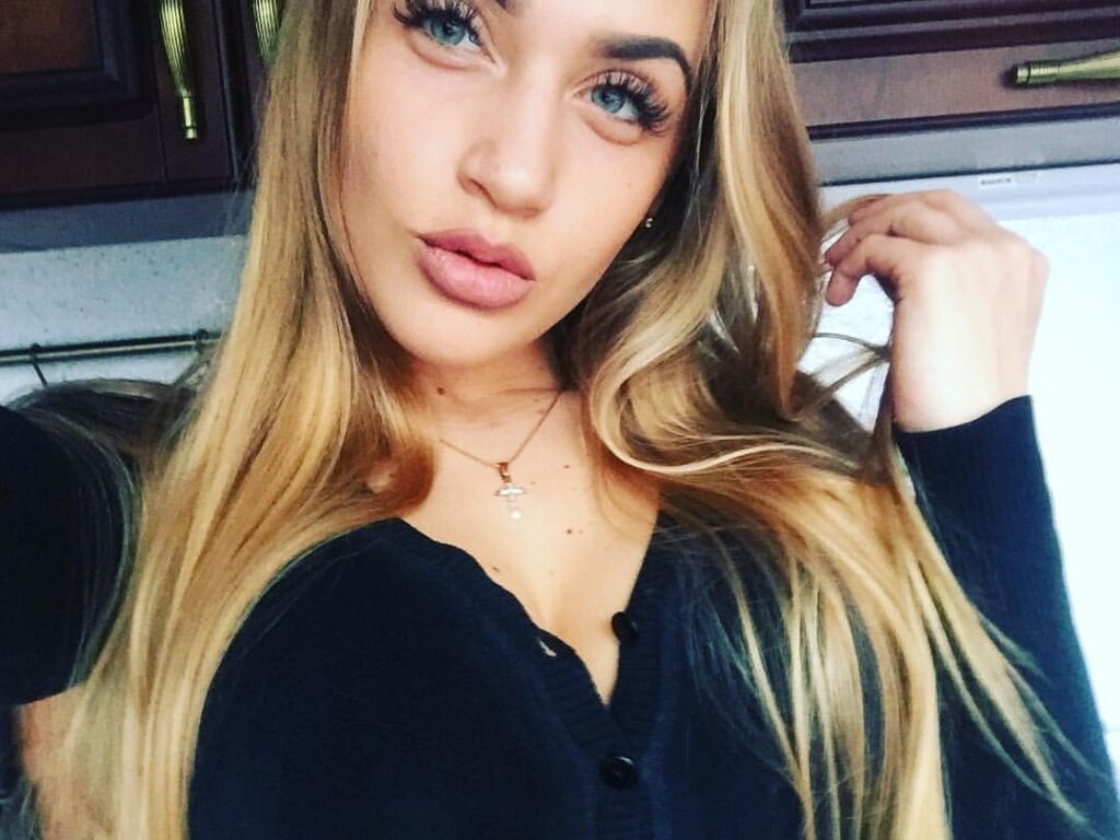 Эскортница Марина IntimCity